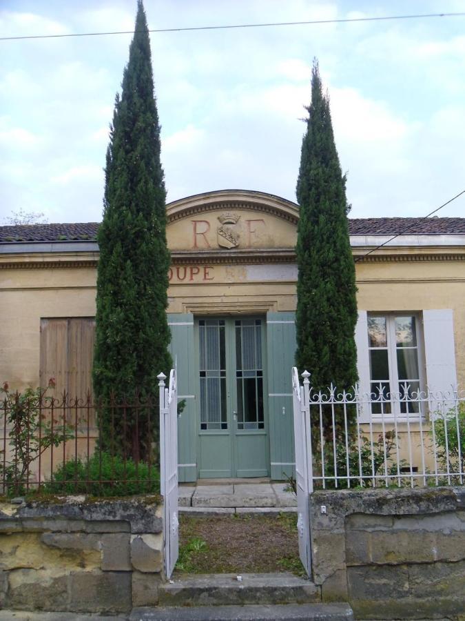 Romantic Gite Nr St Emilion With Private Pool And Views To Die For Pujols  Dış mekan fotoğraf