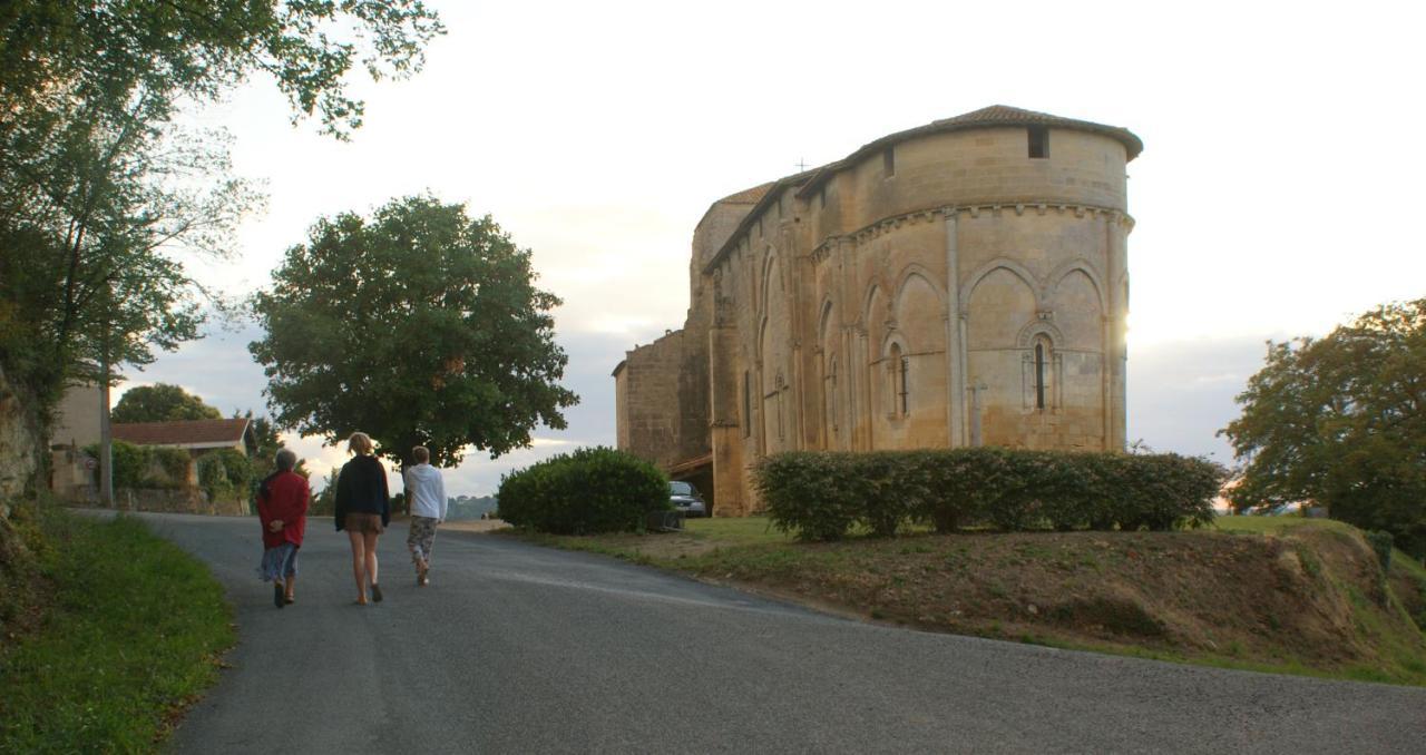 Romantic Gite Nr St Emilion With Private Pool And Views To Die For Pujols  Dış mekan fotoğraf