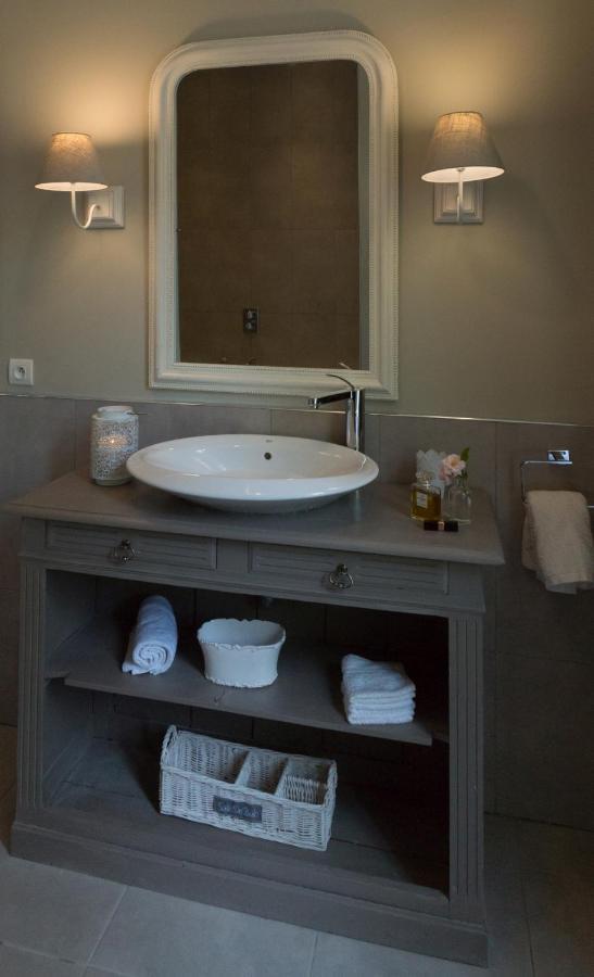 Romantic Gite Nr St Emilion With Private Pool And Views To Die For Pujols  Dış mekan fotoğraf