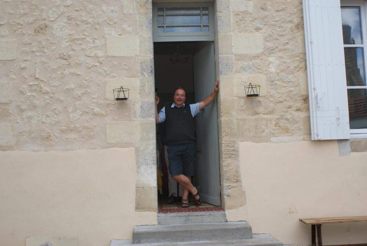 Romantic Gite Nr St Emilion With Private Pool And Views To Die For Pujols  Dış mekan fotoğraf
